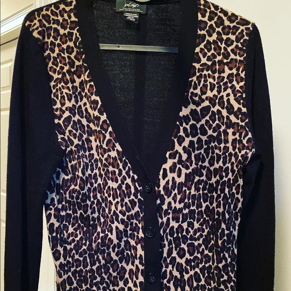 LORD AND TAYLOR LEPORS CARDIGAN - Picture 2 of 4